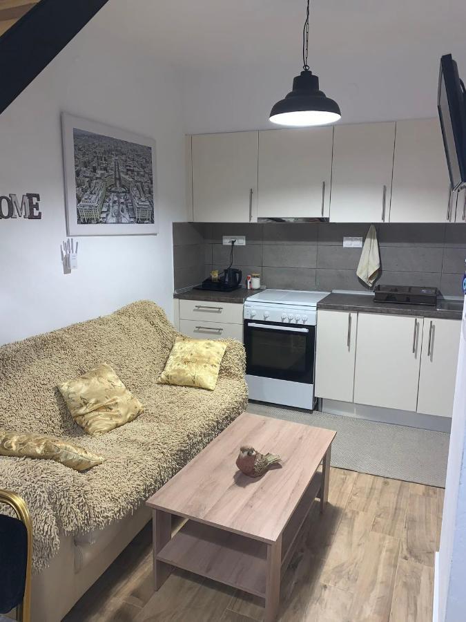 Special Home 71 D เทสซาโลนิกิ ภายนอก รูปภาพ